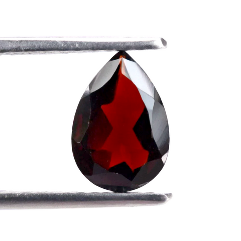 Garnet pear cut  - 9x7mm