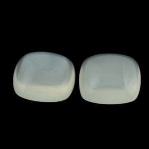 Moonstone cushion cabochon - 10mm (white)
