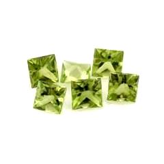 peridot green square princess cut 5mm loose gemstone